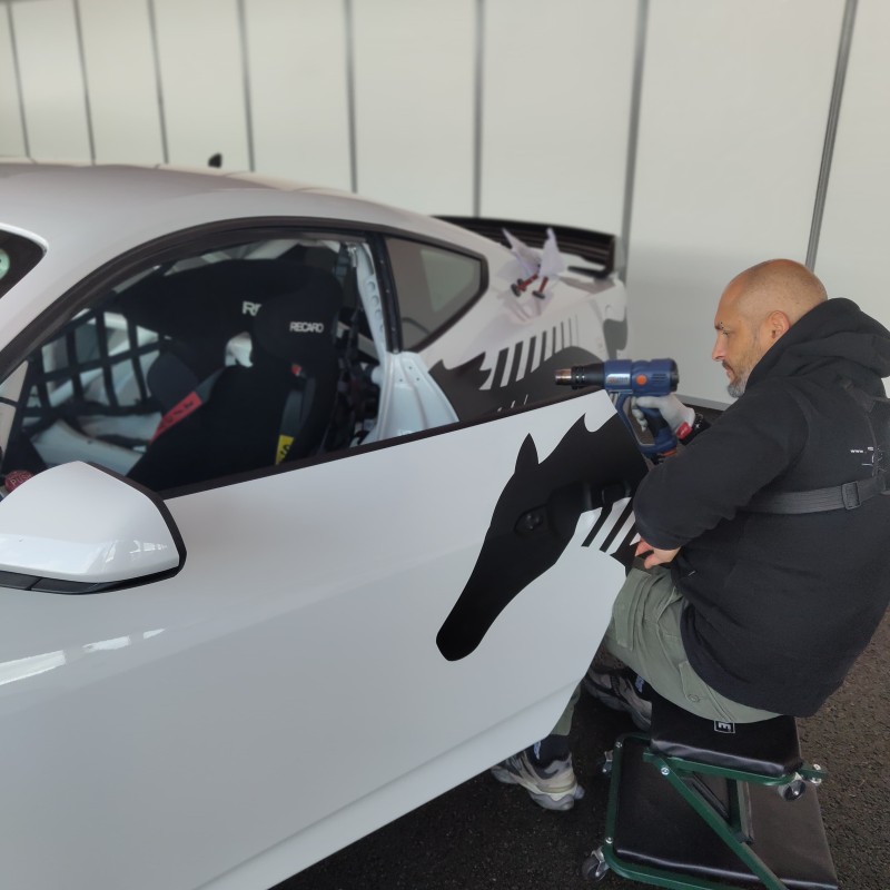  Décoration de 18 Mustang pour le Mustang Challenge au Mans !

