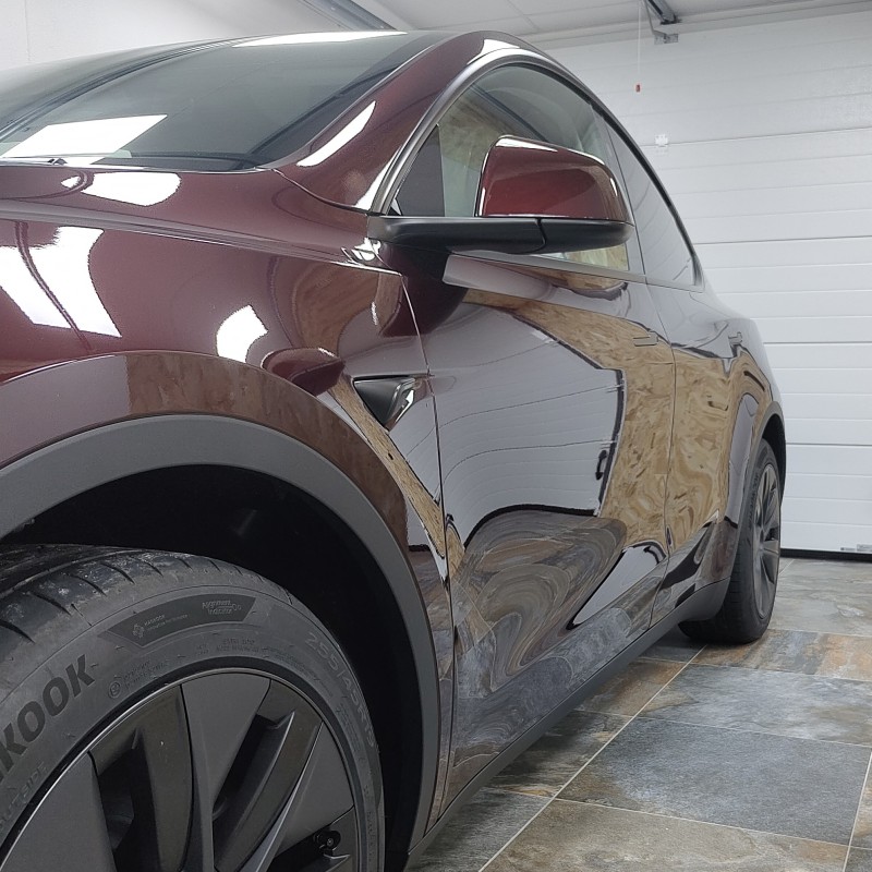 Protection carrosserie PPF et traitement céramique sur Tesla Model Y à Béziers – Point Zero